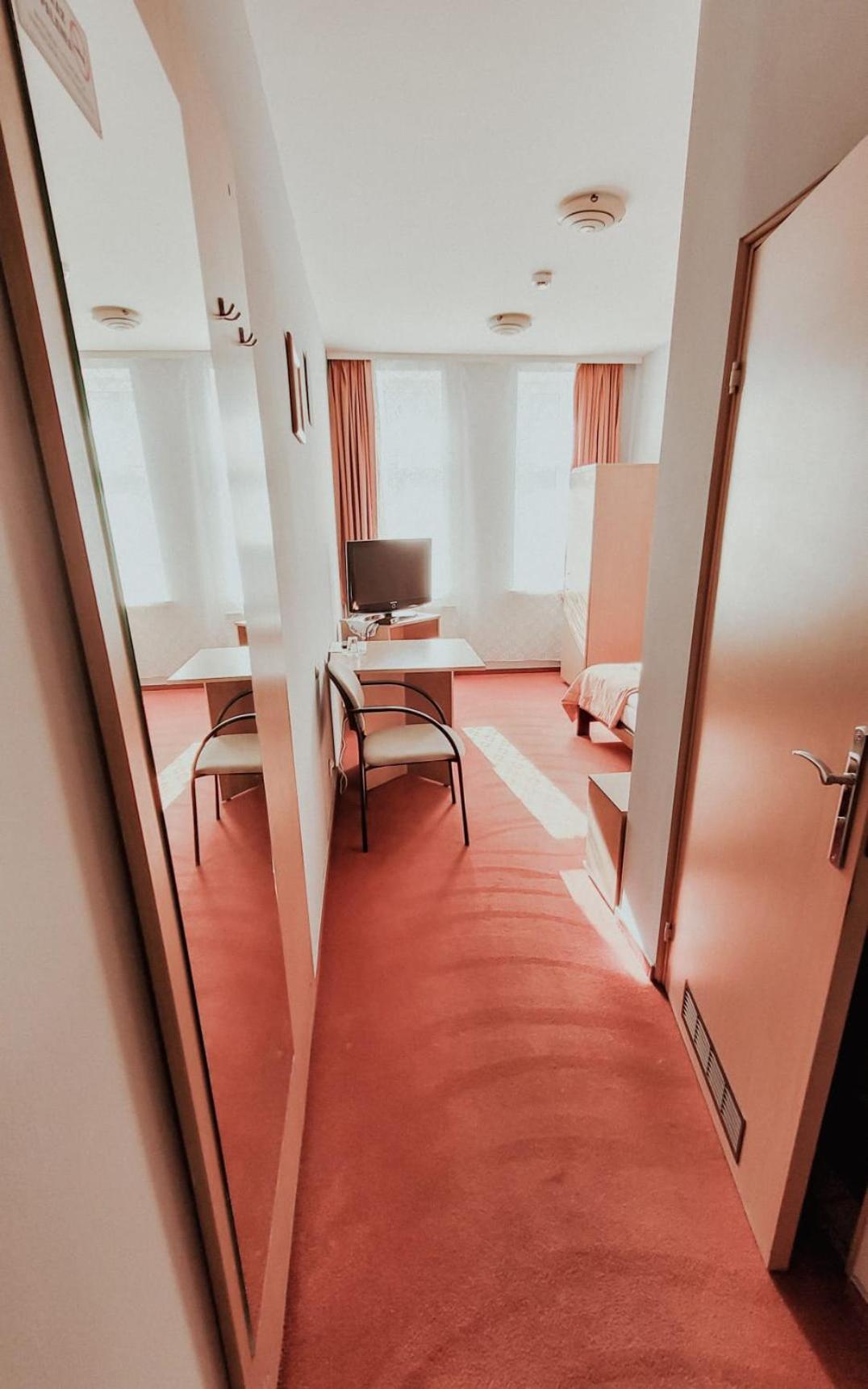 Hotel Marco Będzin Kültér fotó